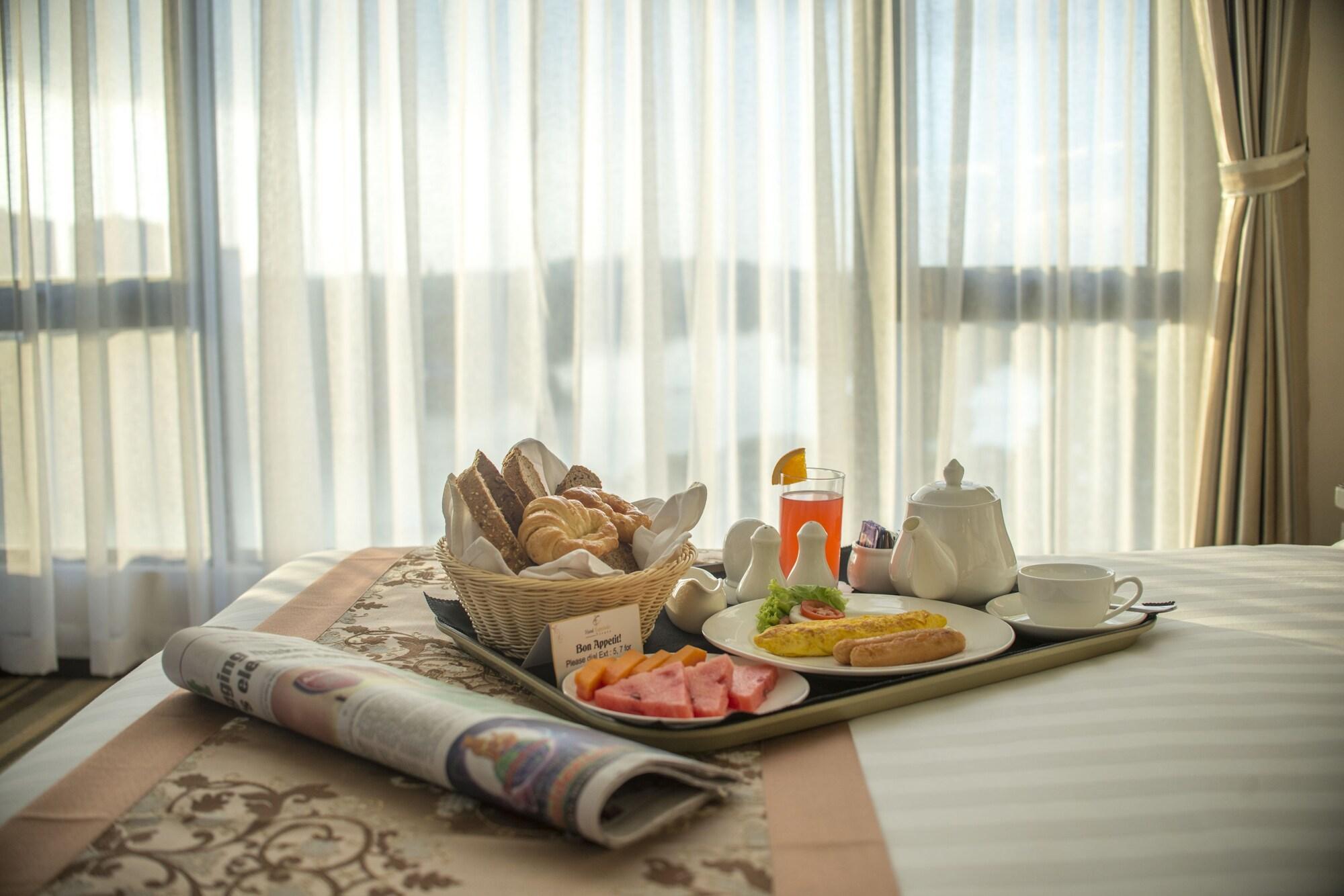 Esperado Lake View Hotel Rangun Zewnętrze zdjęcie