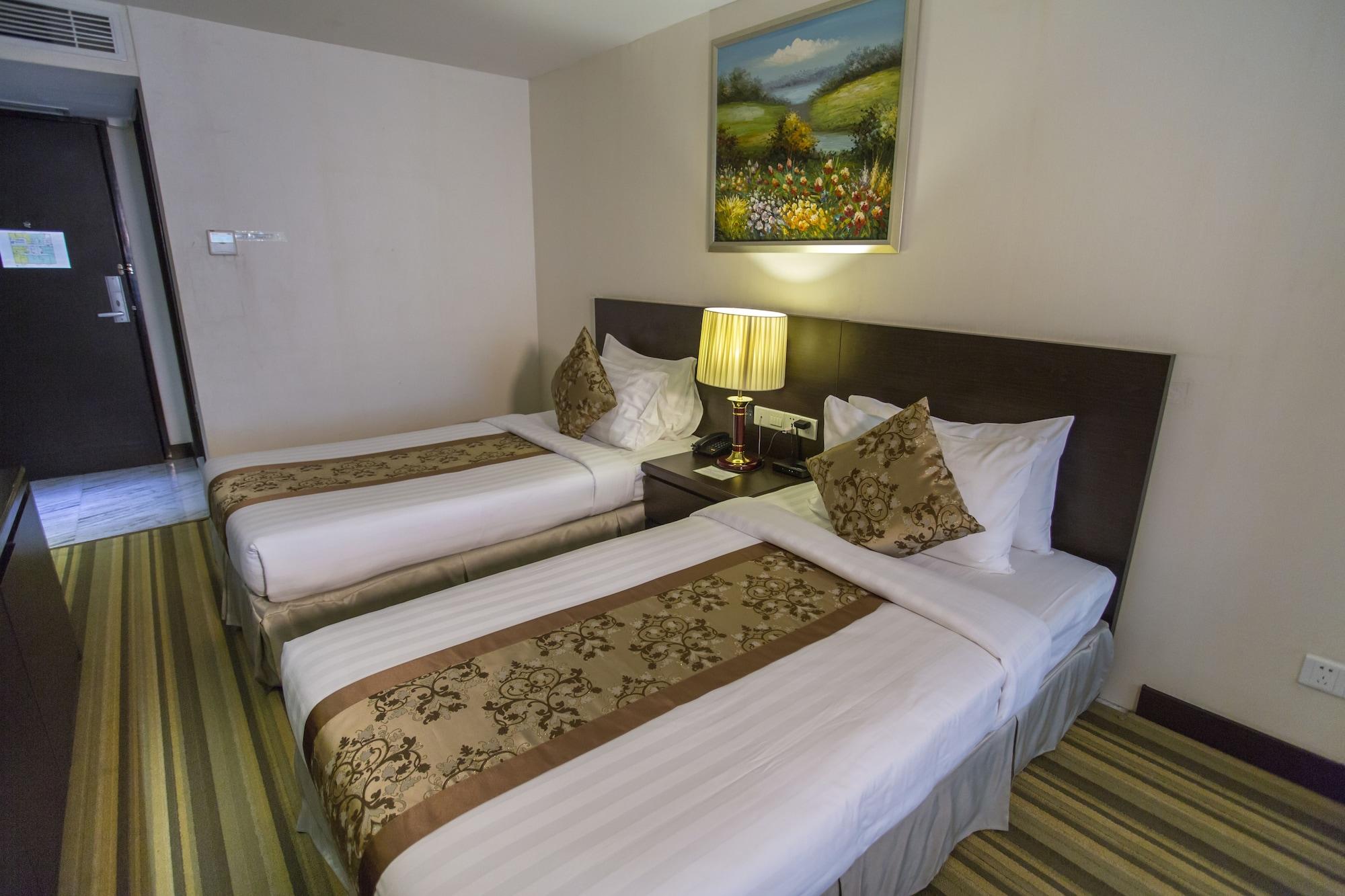 Esperado Lake View Hotel Rangun Zewnętrze zdjęcie
