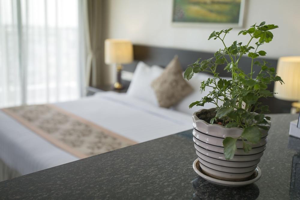 Esperado Lake View Hotel Rangun Zewnętrze zdjęcie