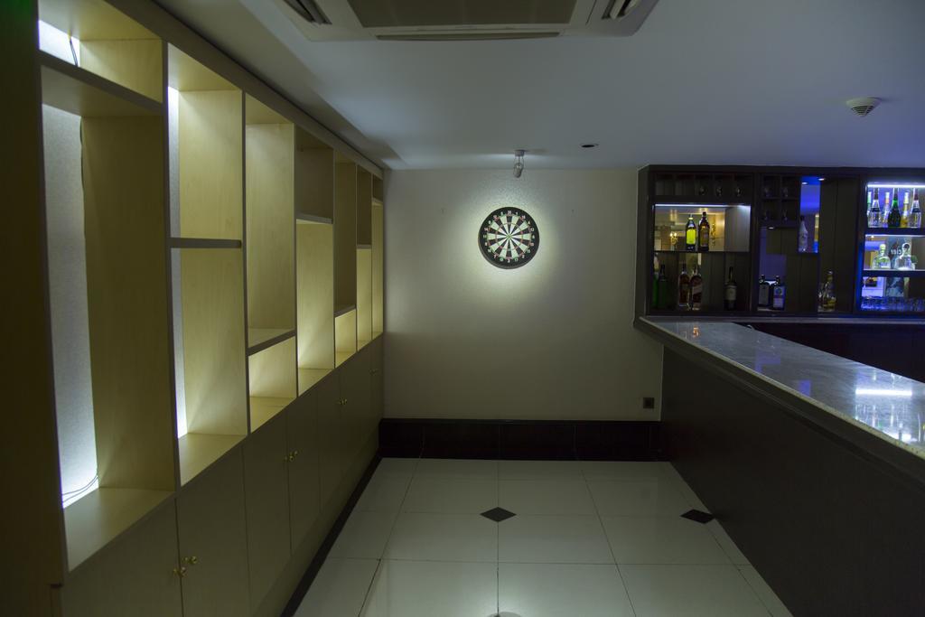 Esperado Lake View Hotel Rangun Zewnętrze zdjęcie