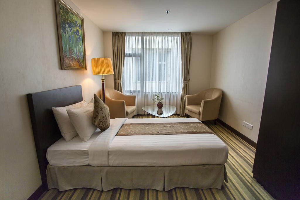 Esperado Lake View Hotel Rangun Zewnętrze zdjęcie