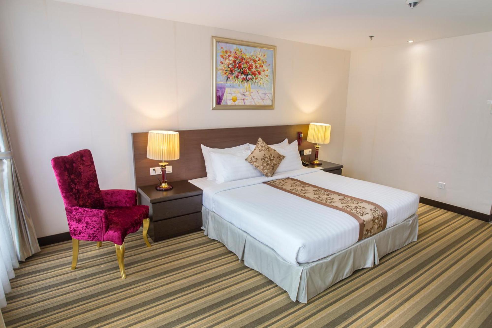 Esperado Lake View Hotel Rangun Zewnętrze zdjęcie