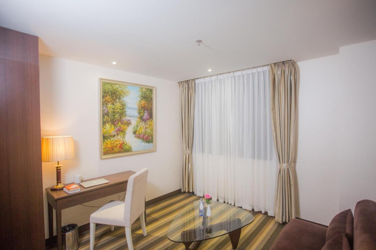 Esperado Lake View Hotel Rangun Zewnętrze zdjęcie